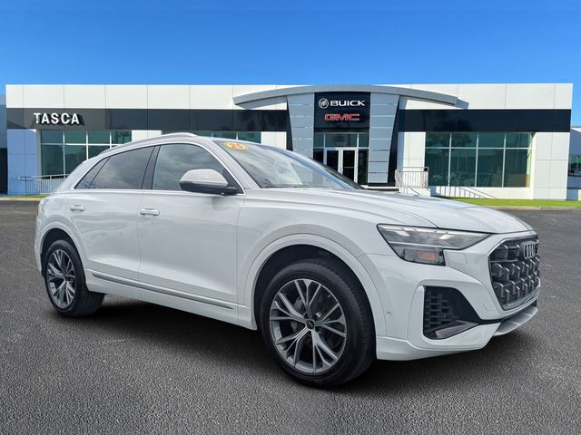 2025 Audi Q8 Premium