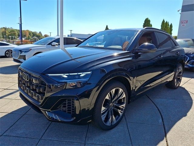 2025 Audi Q8 Premium Plus