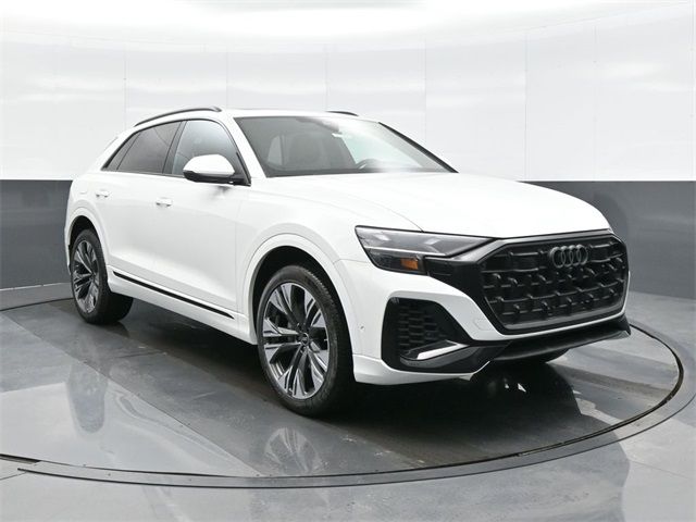 2025 Audi Q8 Premium Plus