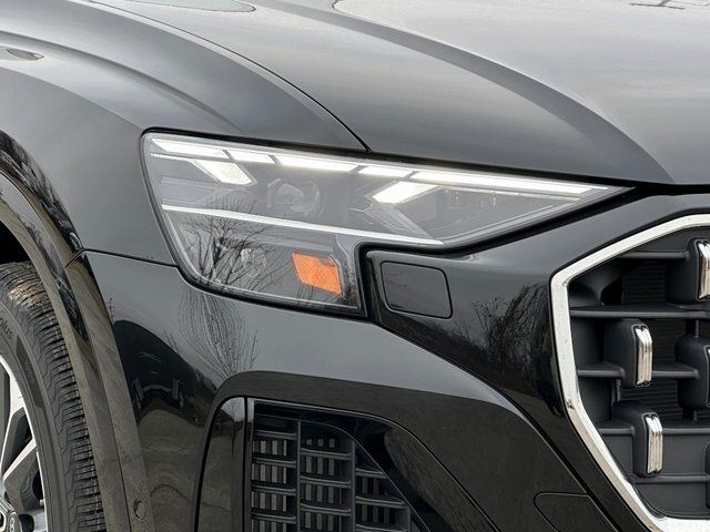 2025 Audi Q8 Premium Plus