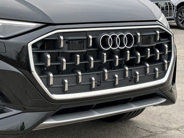 2025 Audi Q8 Premium Plus