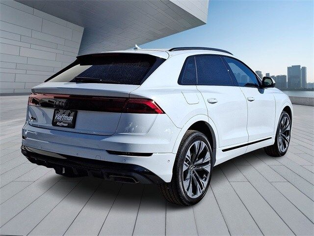 2025 Audi Q8 Premium Plus