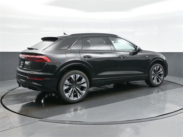 2025 Audi Q8 Premium Plus