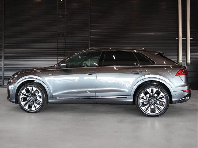 2025 Audi Q8 Prestige