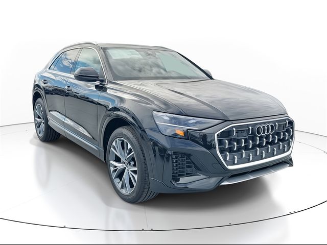 2025 Audi Q8 Premium