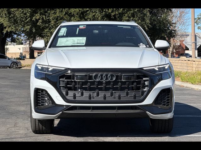 2025 Audi Q8 Premium