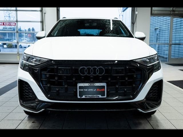 2025 Audi Q8 Premium