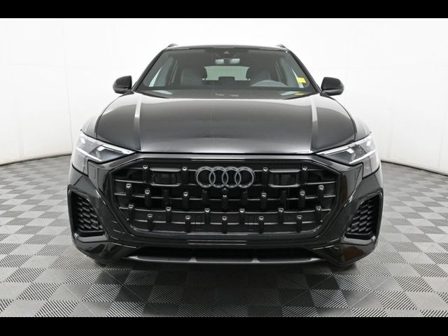 2025 Audi Q8 Premium