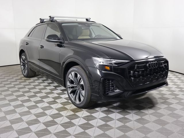 2025 Audi Q8 Premium