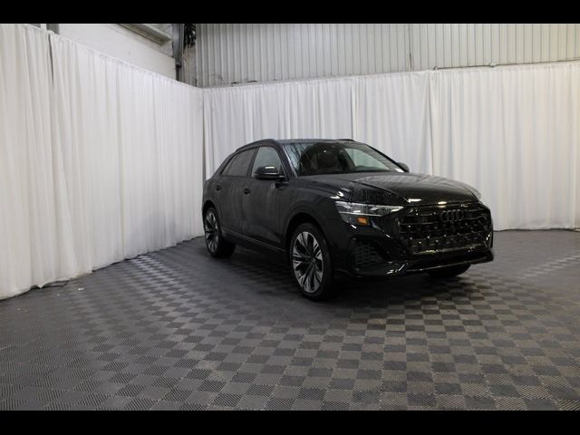 2025 Audi Q8 Premium