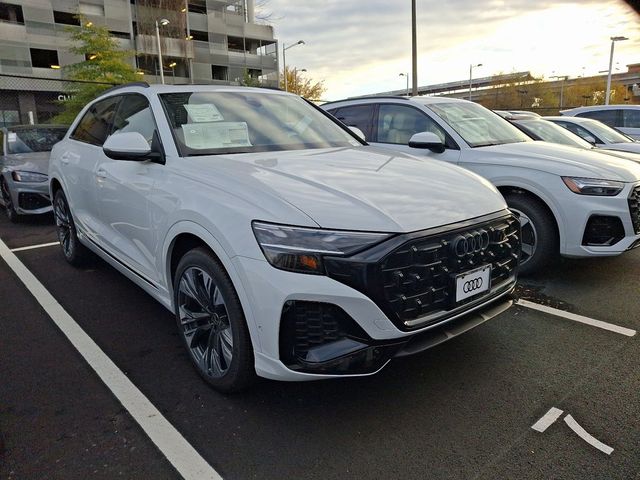 2025 Audi Q8 Premium