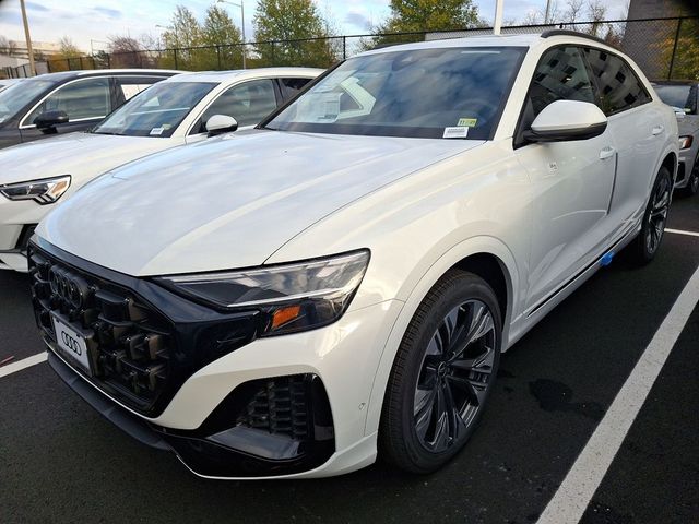 2025 Audi Q8 Premium