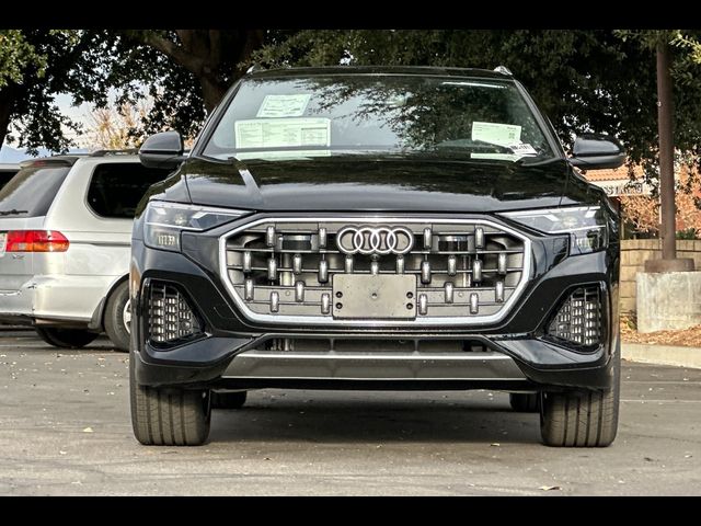 2025 Audi Q8 Premium