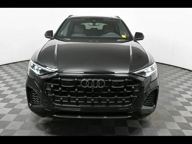 2025 Audi Q8 Premium