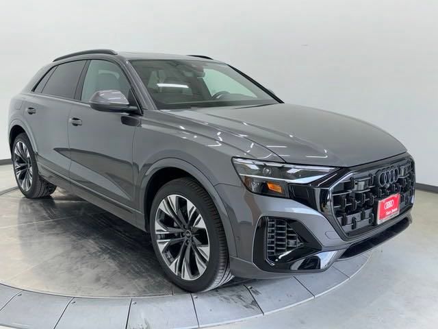 2025 Audi Q8 Premium