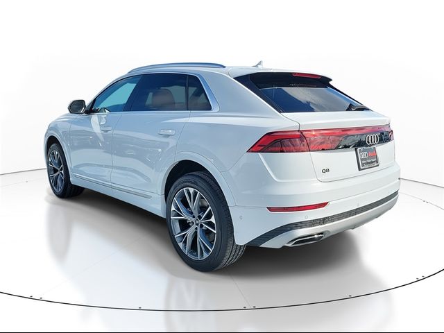 2025 Audi Q8 Premium