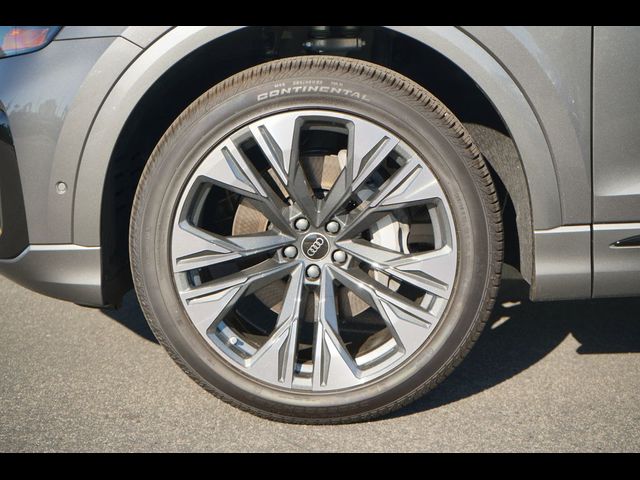 2025 Audi Q8 Premium Plus