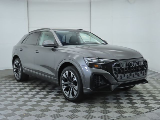 2025 Audi Q8 Premium Plus