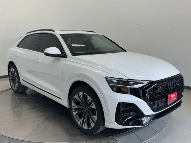 2025 Audi Q8 Premium Plus