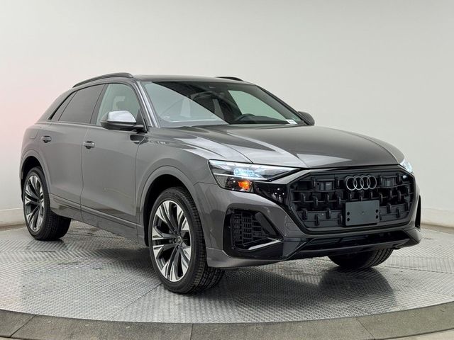 2025 Audi Q8 Premium Plus