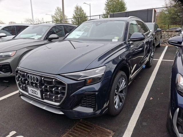 2025 Audi Q8 Premium Plus