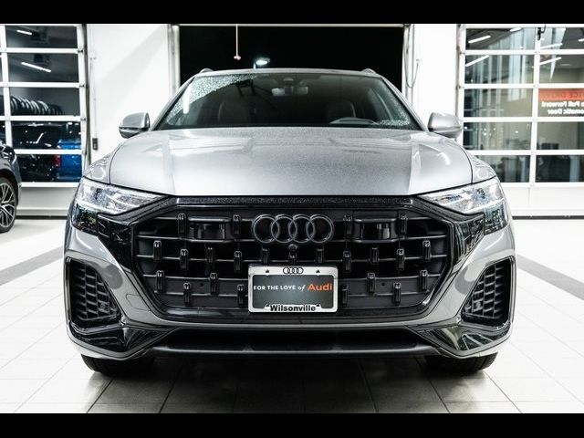 2025 Audi Q8 Prestige