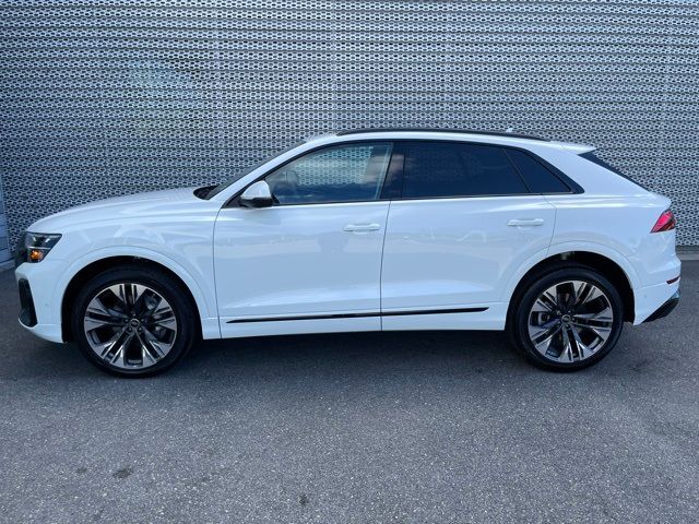 2025 Audi Q8 Premium Plus