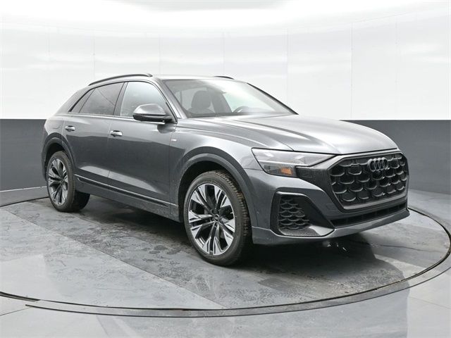 2025 Audi Q8 Premium Plus