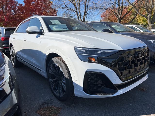 2025 Audi Q8 Premium Plus