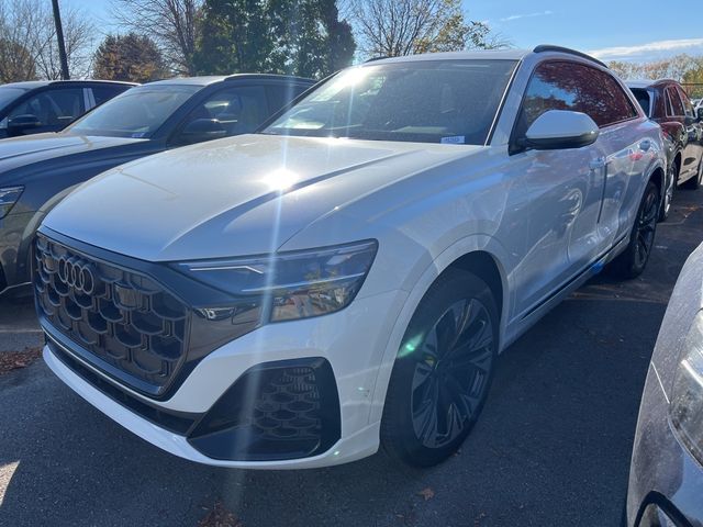 2025 Audi Q8 Premium Plus