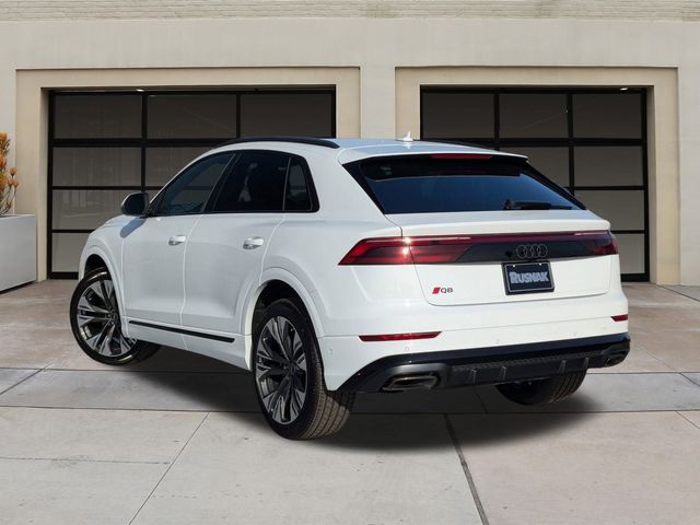 2025 Audi Q8 Premium Plus