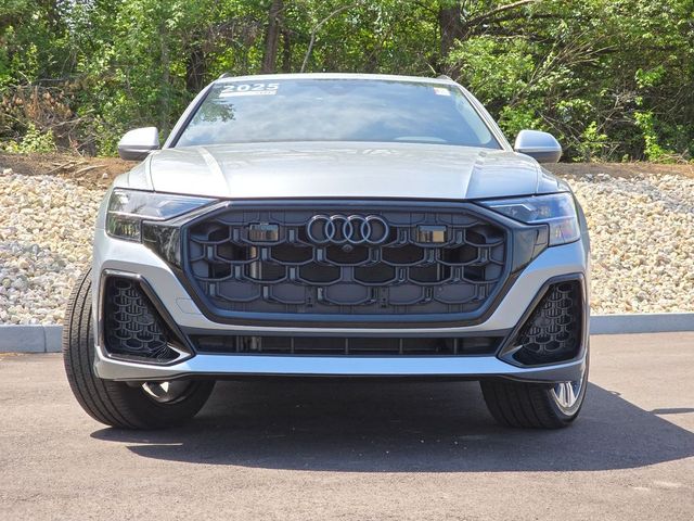 2025 Audi Q8 Premium Plus