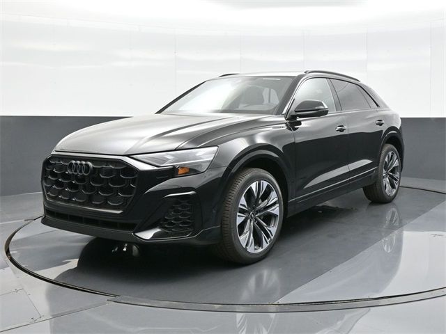 2025 Audi Q8 Premium Plus