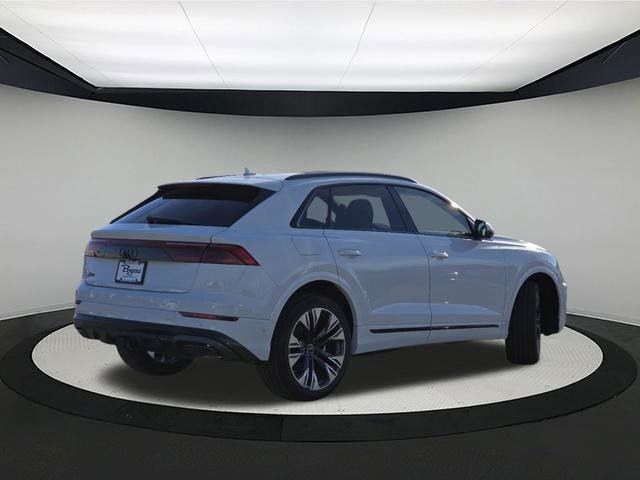 2025 Audi Q8 Premium Plus