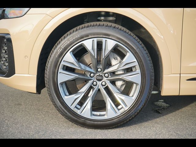 2025 Audi Q8 Premium Plus
