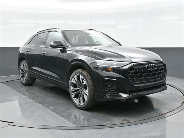 2025 Audi Q8 Premium Plus