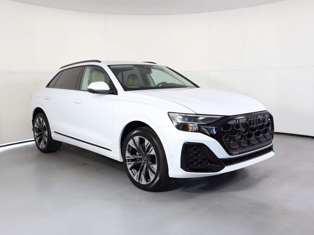 2025 Audi Q8 Premium Plus