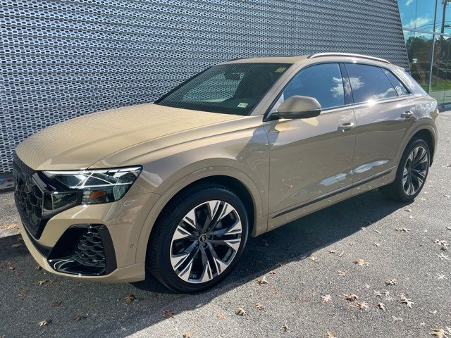 2025 Audi Q8 Premium Plus