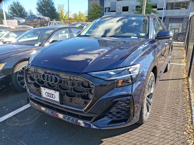 2025 Audi Q8 Premium Plus