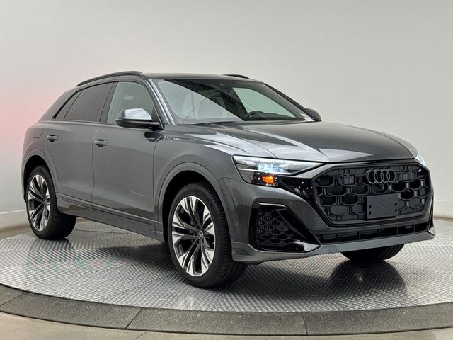 2025 Audi Q8 Premium Plus