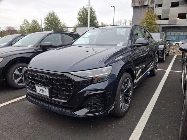 2025 Audi Q8 Premium Plus