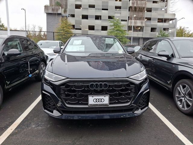 2025 Audi Q8 Premium Plus