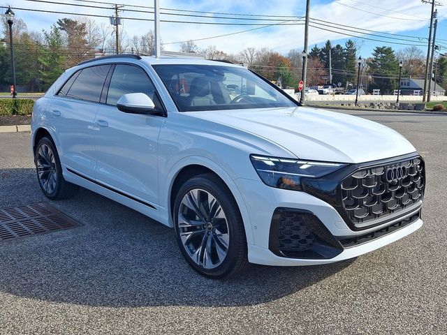 2025 Audi Q8 Premium Plus