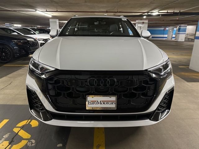 2025 Audi Q8 Premium Plus