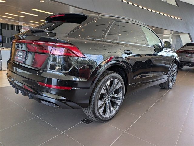 2025 Audi Q8 Premium Plus