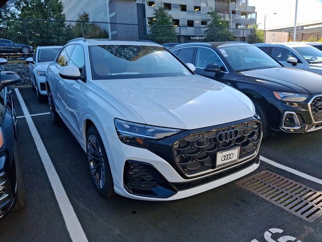 2025 Audi Q8 Premium Plus