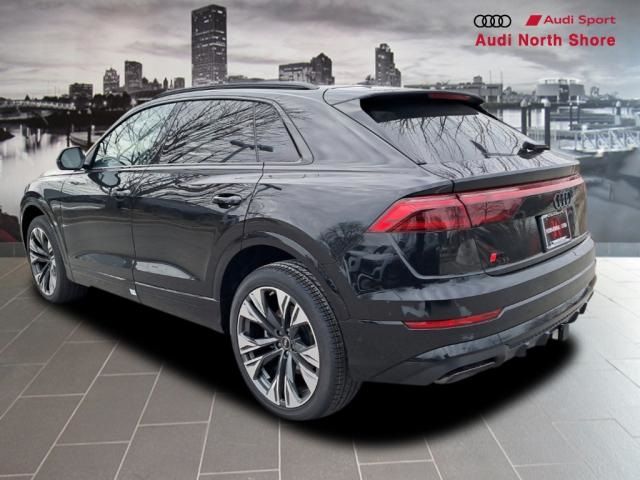 2025 Audi Q8 Premium Plus