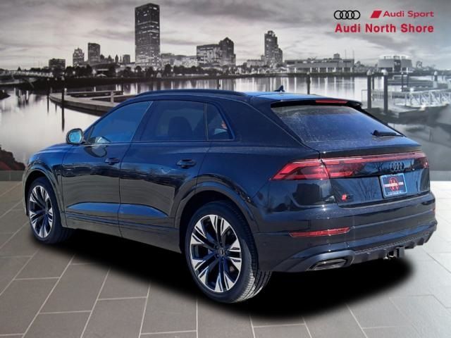 2025 Audi Q8 Prestige