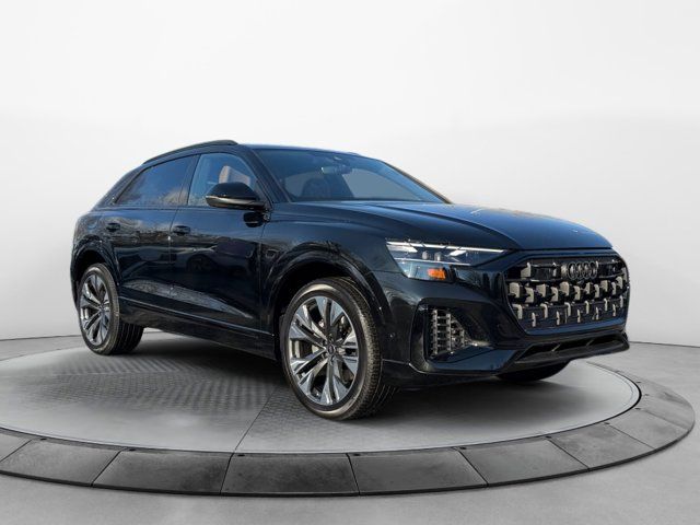 2025 Audi Q8 Premium