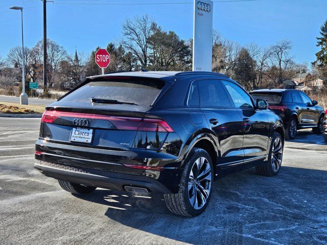 2025 Audi Q8 Premium